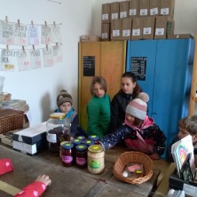 Boli sme na exkurzii v miestnej potravinovej banke